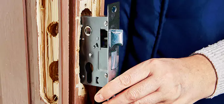 Garage Door Lock Replacement Nogales